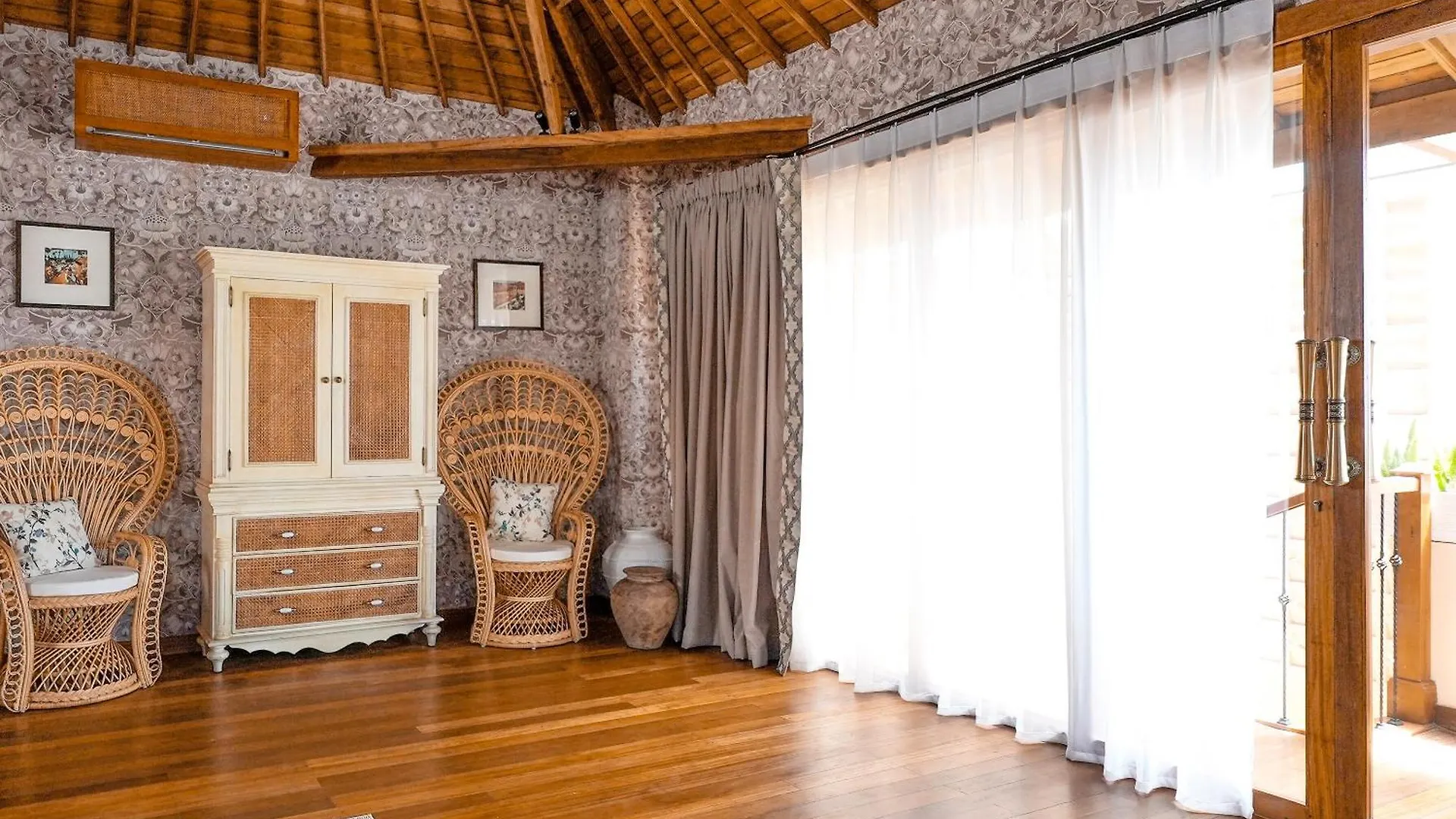 Luxurious Arakana Villa With Pool Jimbaran