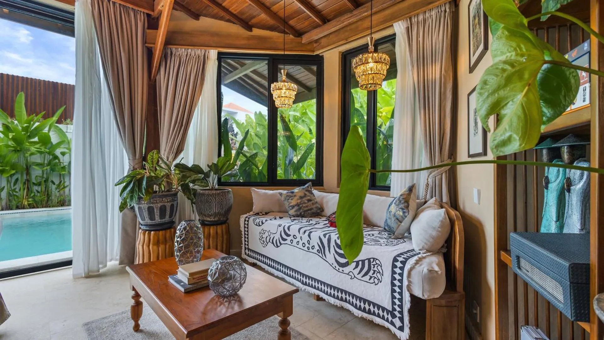 Luxurious Arakana Villa With Pool Jimbaran 0*,